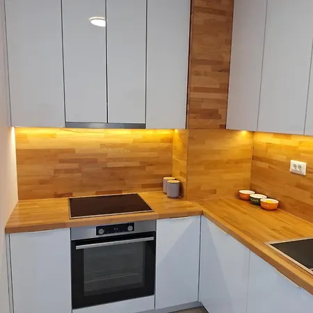 Apartamento Sunset Dream -- 2 Minutes From The Airport Saraievo